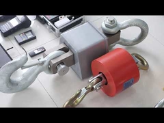 treo cân cần cẩu trong phòng lấy mẫu